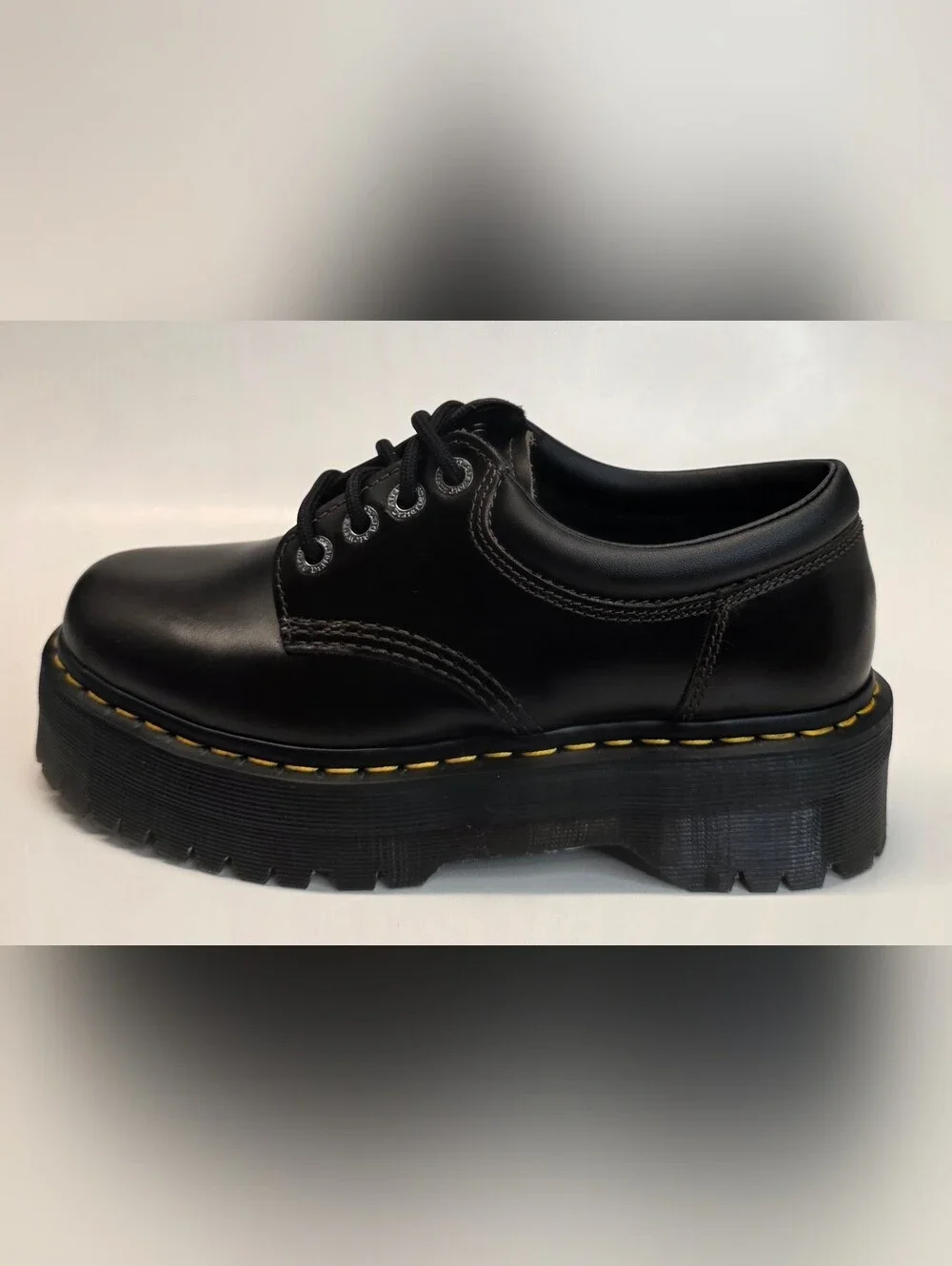 New Dr. Martens 8053 Quad Smooth Leather Platform Shoes in Black Women's Size 8
